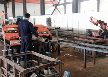 陶瓷復合鋼管鋸床